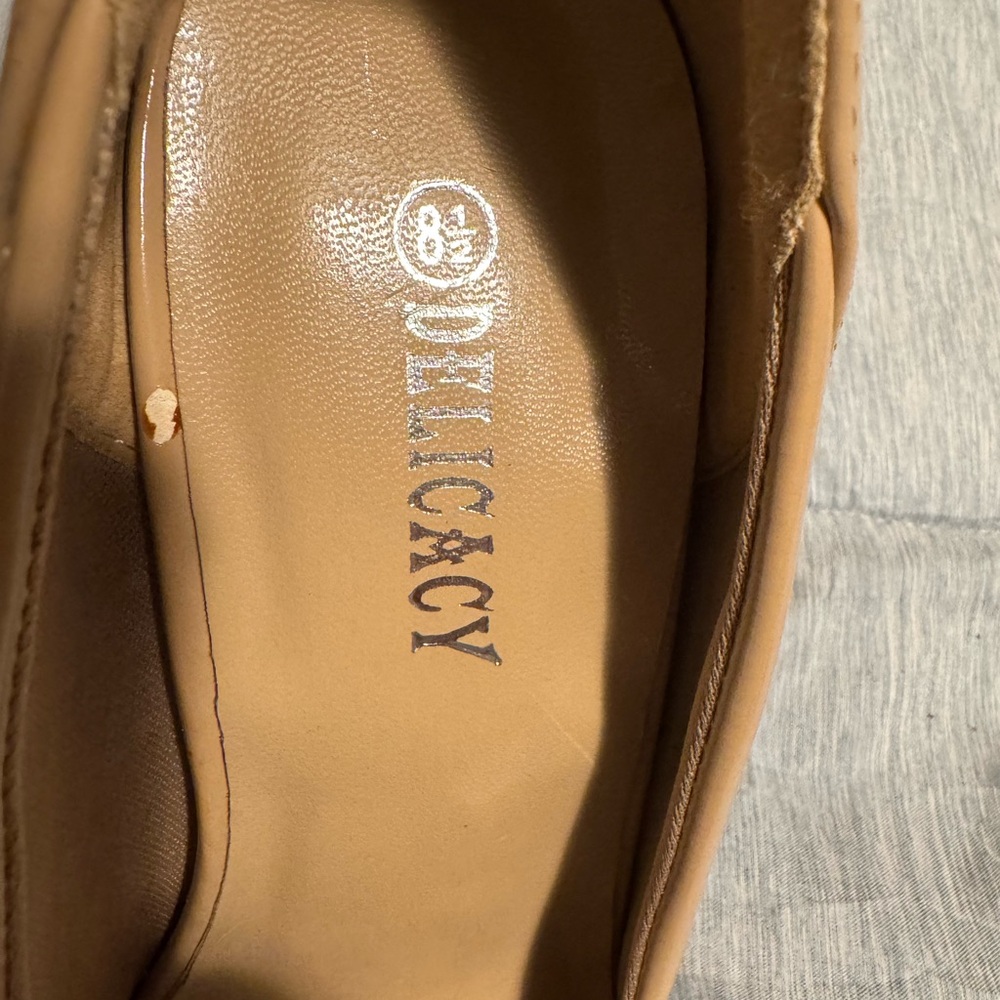 Delicacy Beige Pumps